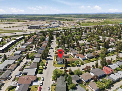 27 Glacier Drive Sw, Calgary, AB 