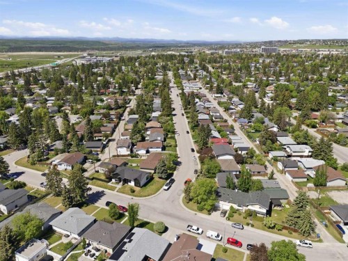 27 Glacier Drive Sw, Calgary, AB 