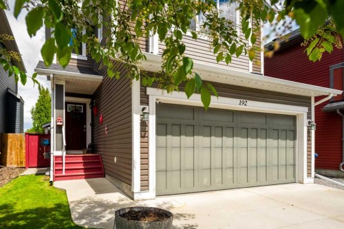 192 Fireside Place, Cochrane, AB 