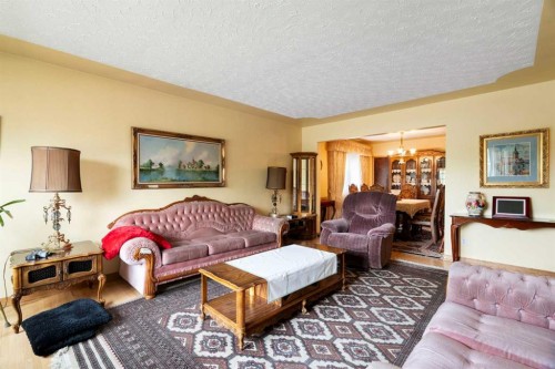 3019 37 Street Sw, Calgary, AB 