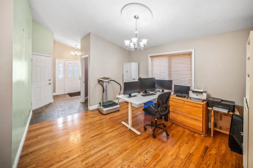 180 Hidden Vale Close Nw, Calgary, AB 