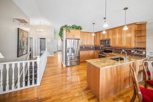 180 Hidden Vale Close Nw, Calgary, AB 