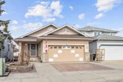 180 Hidden Vale Close NW Calgary, AB T3A 5C7
