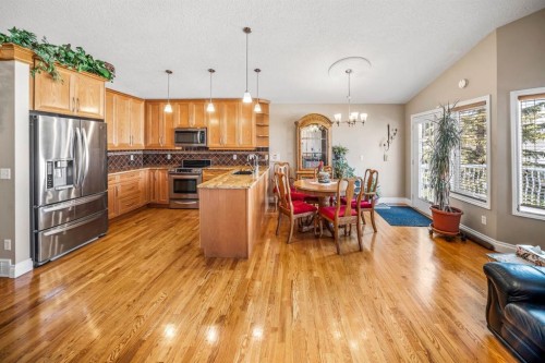 180 Hidden Vale Close Nw, Calgary, AB 