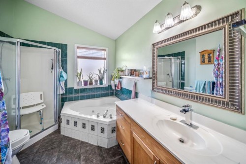 180 Hidden Vale Close Nw, Calgary, AB 