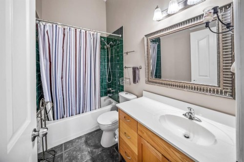 180 Hidden Vale Close Nw, Calgary, AB 