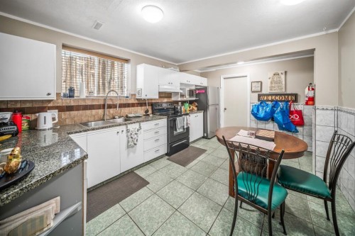 180 Hidden Vale Close Nw, Calgary, AB 