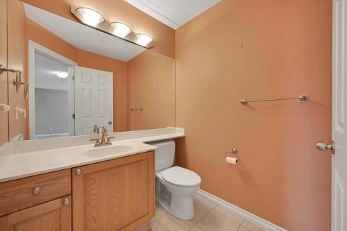 8 Valley Creek Crescent Nw, Calgary, AB - Indoor Photo Showing Bathroom