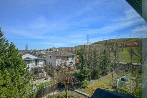 8 Valley Creek Crescent Nw, Calgary, AB - Outdoor