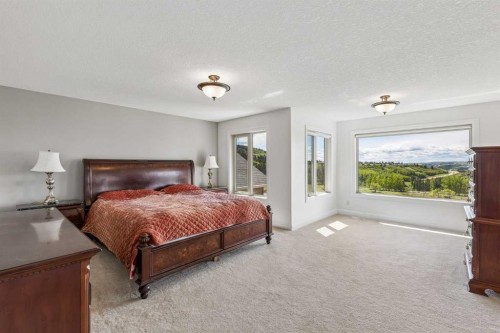 31 Sunset Point, Cochrane, AB 