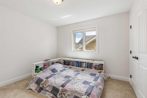 31 Sunset Point, Cochrane, AB 