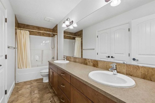 31 Sunset Point, Cochrane, AB 