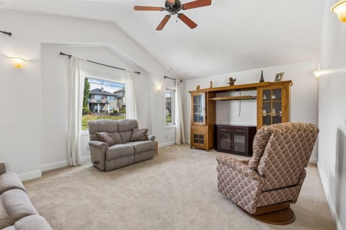 31 Sunset Point, Cochrane, AB 