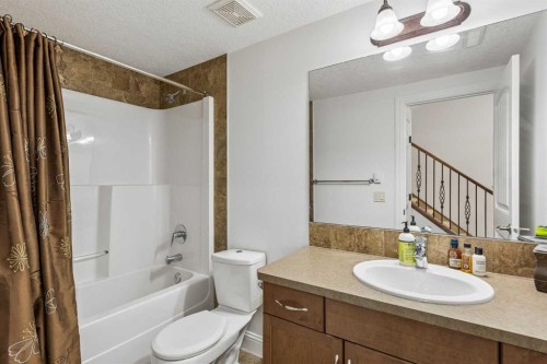 31 Sunset Point, Cochrane, AB 
