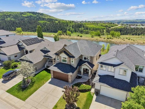 31 Sunset Point, Cochrane, AB 