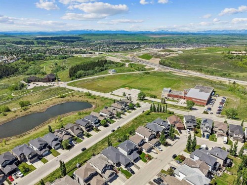 31 Sunset Point, Cochrane, AB 