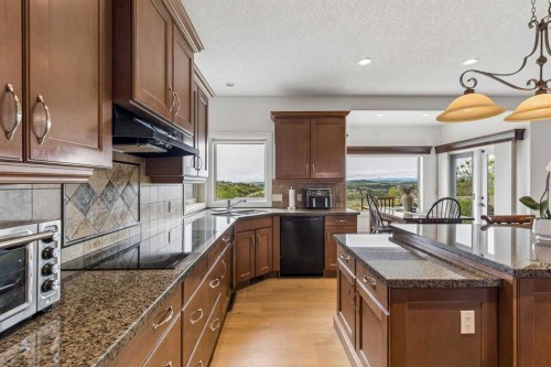 31 Sunset Point, Cochrane, AB 