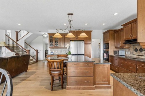 31 Sunset Point, Cochrane, AB 