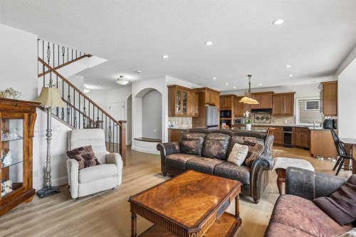31 Sunset Point, Cochrane, AB 