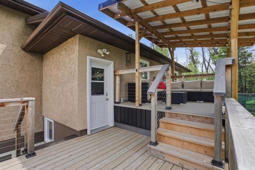 34 Oak Avenue, Okotoks, AB 