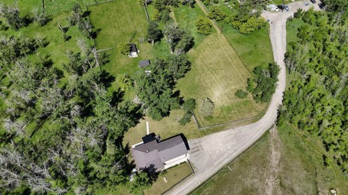 34 Oak Avenue, Okotoks, AB 