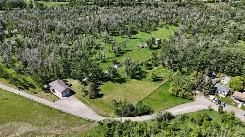 34 Oak Avenue, Okotoks, AB 