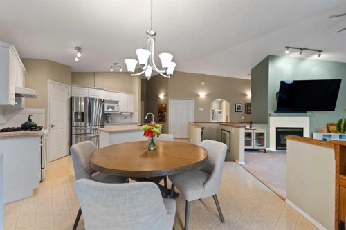 13 Somerset Gate Sw, Calgary, AB 