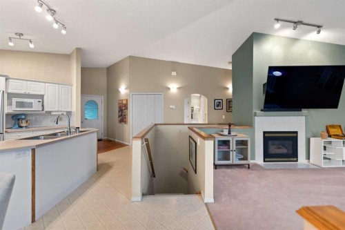 13 Somerset Gate Sw, Calgary, AB 