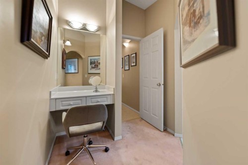 13 Somerset Gate Sw, Calgary, AB 