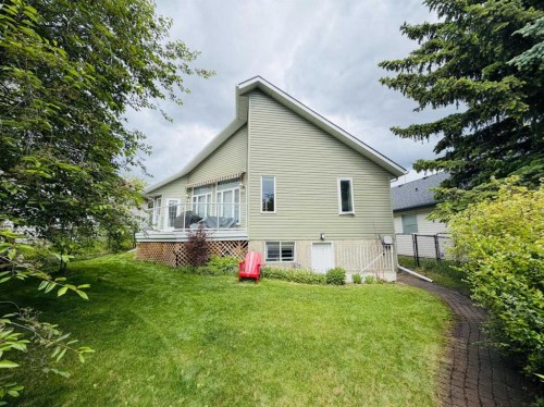 13 Somerset Gate Sw, Calgary, AB 
