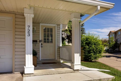 723 Queenston Terrace Se, Calgary, AB 