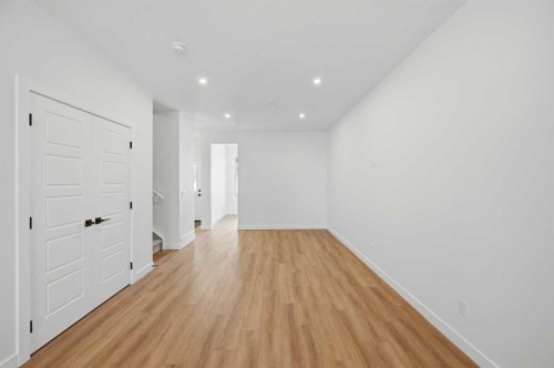 8557 Huxbury Drive, Calgary, AB 