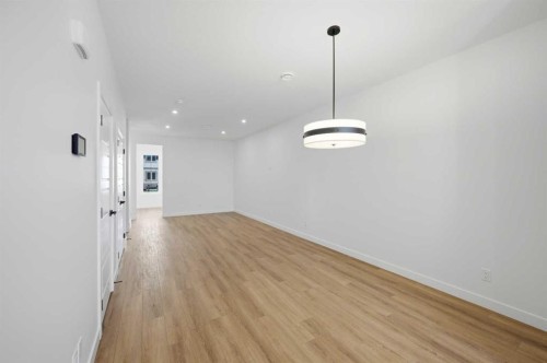 8557 Huxbury Drive, Calgary, AB 