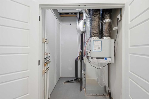 8557 Huxbury Drive, Calgary, AB 