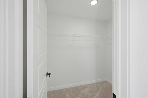 8557 Huxbury Drive, Calgary, AB 