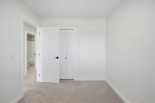 8557 Huxbury Drive, Calgary, AB 