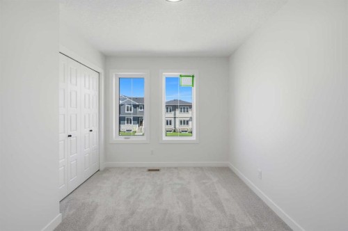 8557 Huxbury Drive, Calgary, AB 