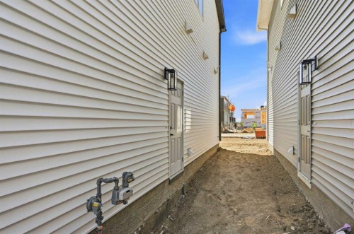 8557 Huxbury Drive, Calgary, AB 