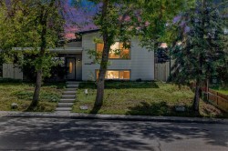 5912 Dalton Drive NW Calgary, AB T3A 1C6