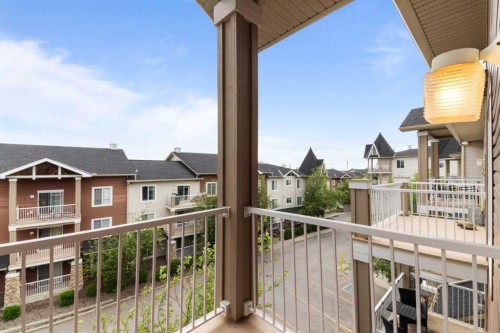 3304-70 Panamount Drive Nw, Calgary, AB 