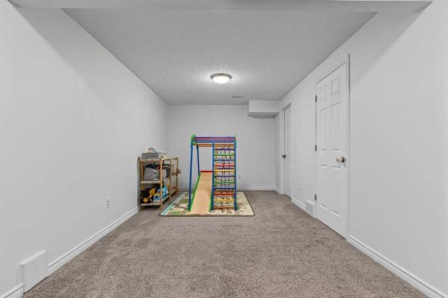 103 Copperfield Heights Se, Calgary, AB 
