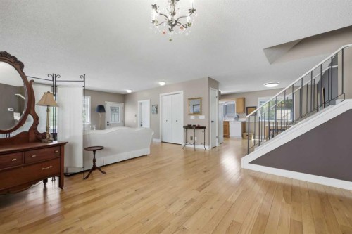232 Hawkcliff Way Nw, Calgary, AB 