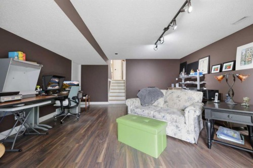 232 Hawkcliff Way Nw, Calgary, AB 