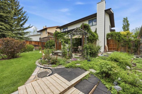 232 Hawkcliff Way Nw, Calgary, AB 
