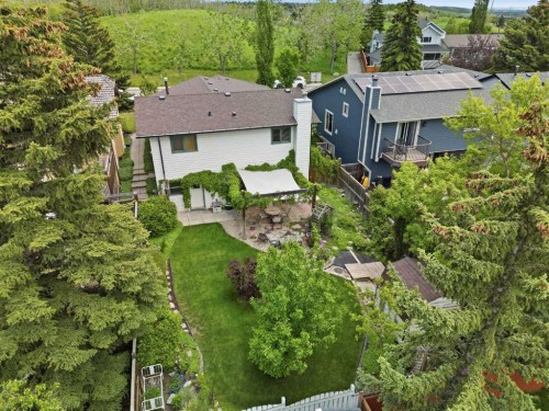232 Hawkcliff Way Nw, Calgary, AB 