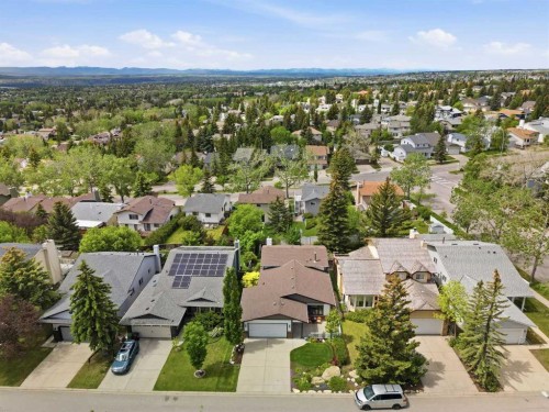 232 Hawkcliff Way Nw, Calgary, AB 