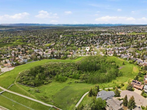 232 Hawkcliff Way Nw, Calgary, AB 
