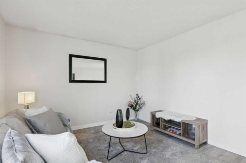 1121 Berkley Drive Nw, Calgary, AB - Indoor