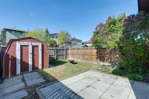 1121 Berkley Drive Nw, Calgary, AB - Outdoor