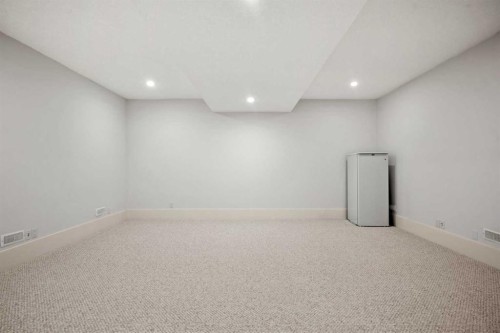 2412 28 Avenue Sw, Calgary, AB 